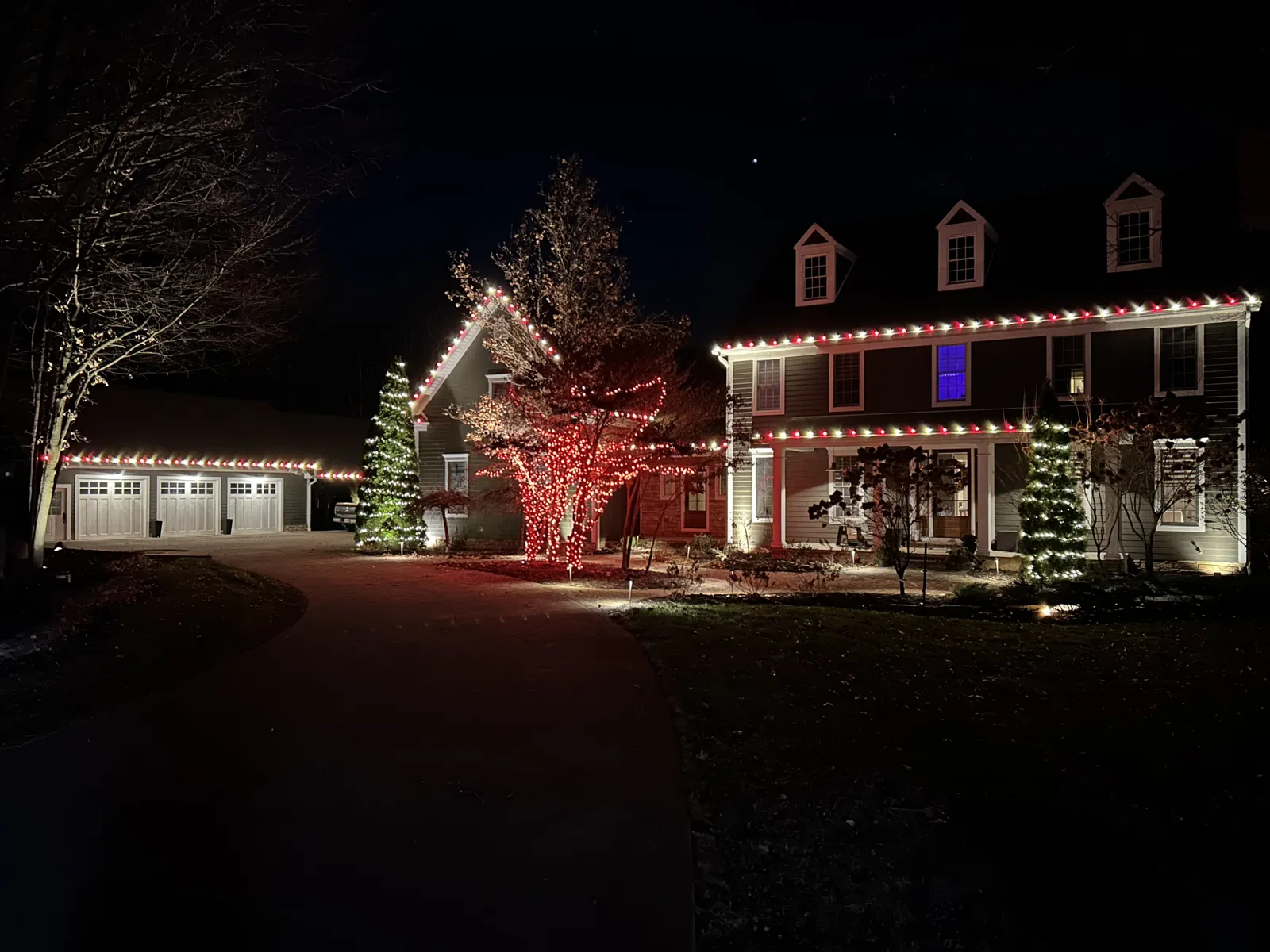 Home in Northeast Ohio decorated with professional holiday lights