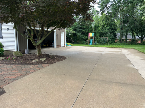 Driveway Cleaning · Massillon, OH